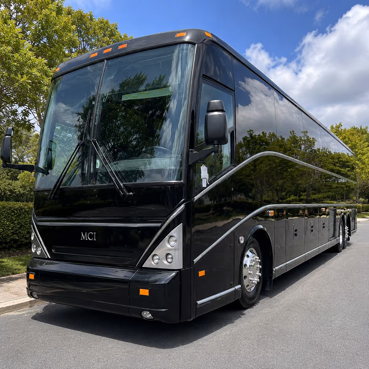 compare every bus type available for temecula wine country