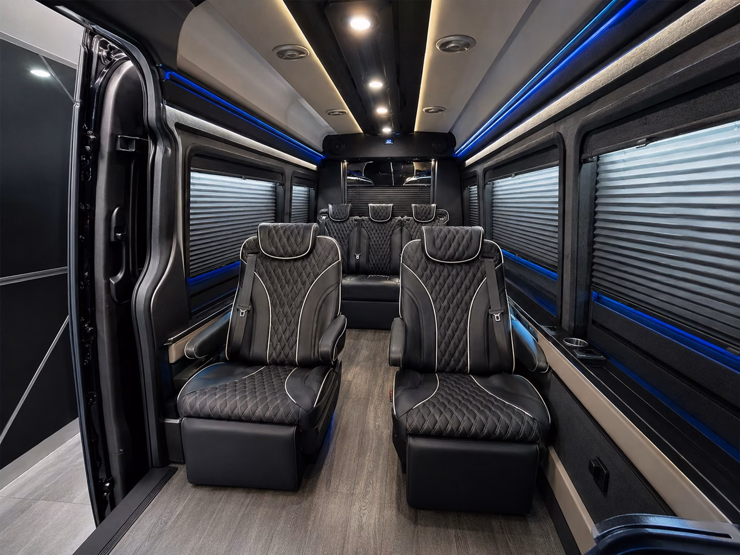 temeculacharterbusservices com is ready to help with john wayne airport sna and palm springs airport psp transfers