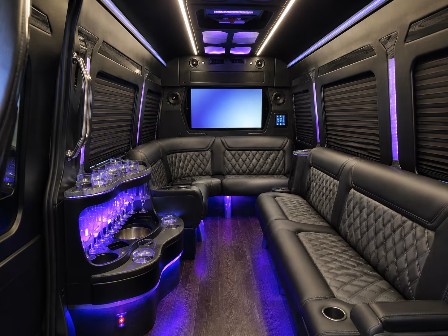 we help you compare buses for the temecula valley balloon wine festival